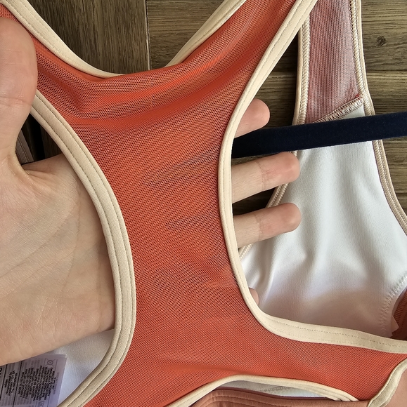 NWT Reebok sports bra size XS blush peach pink gym yoga top padded bra - Picture 4 of 4